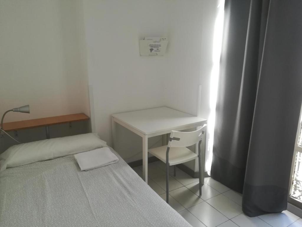 Einzelzimmer mit Gemeinschaftsbad